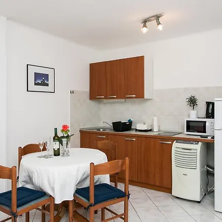 Apartman Peline