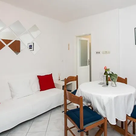 Peline Apartment